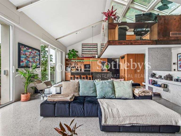 Maison Neuilly-sur-Seine - 3 chambres - 210m²