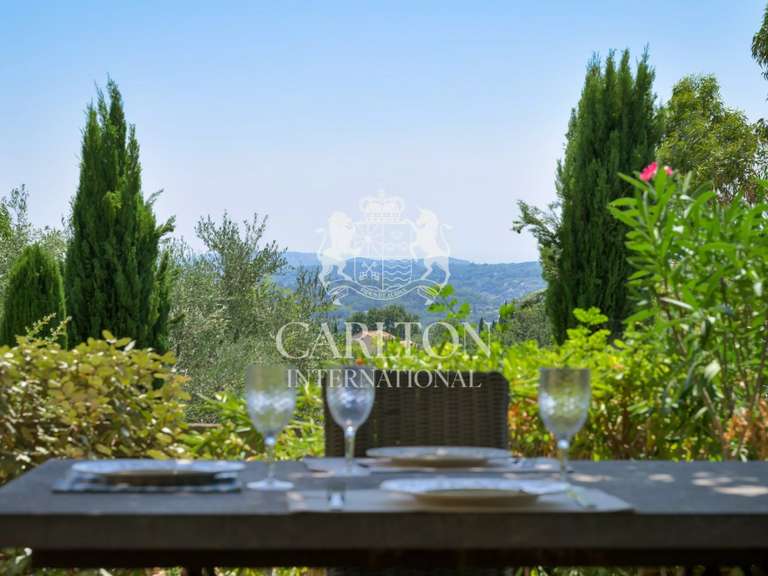 Propriété Châteauneuf-Grasse - 5 chambres - 300m²