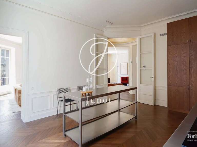 Apartment Paris 10e - 3 bedrooms - 162m²