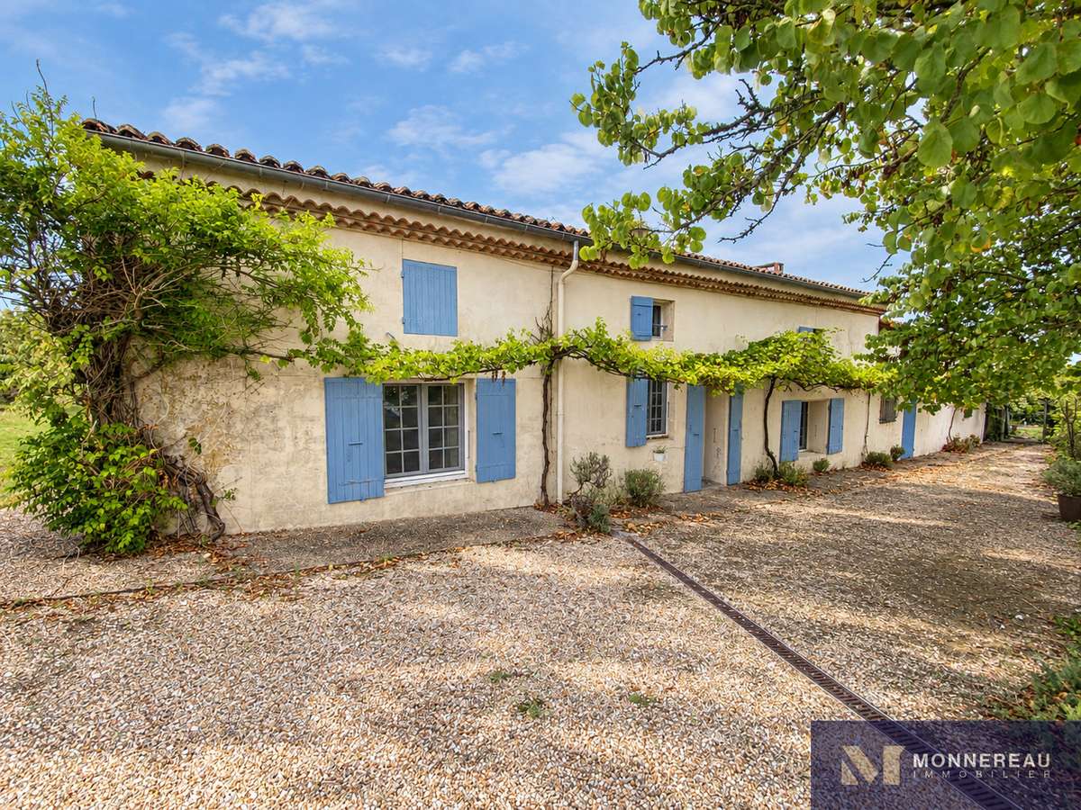 Maison Arces