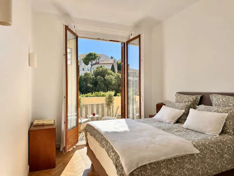 Appartement Marseille 8e - 3 chambres - 136m²