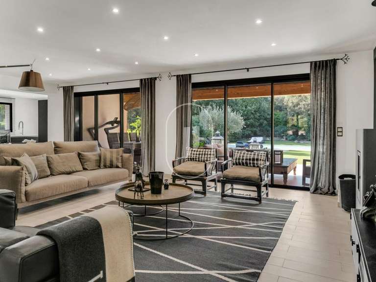 Villa Plan-de-la-Tour - 6 bedrooms - 283m²