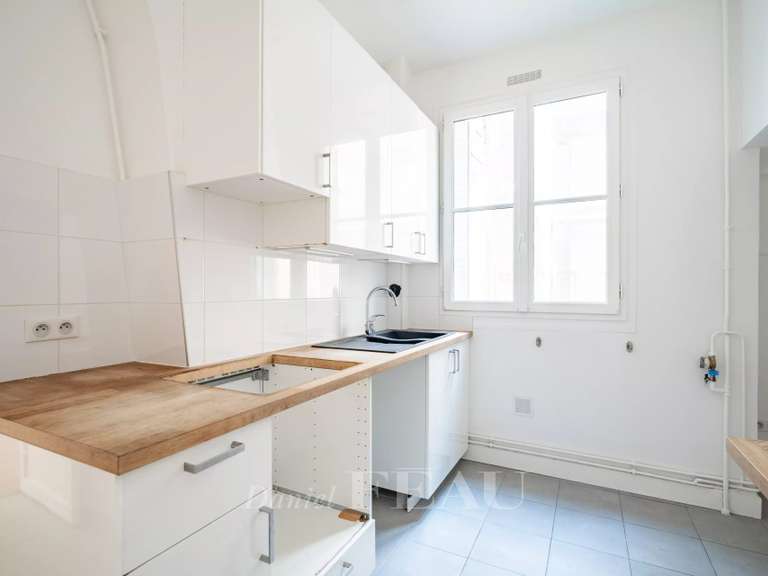 Appartement Paris 16e - 3 chambres - 147m²