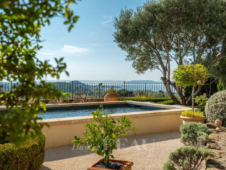 Maison Aix-en-Provence - 2 chambres - 291m²