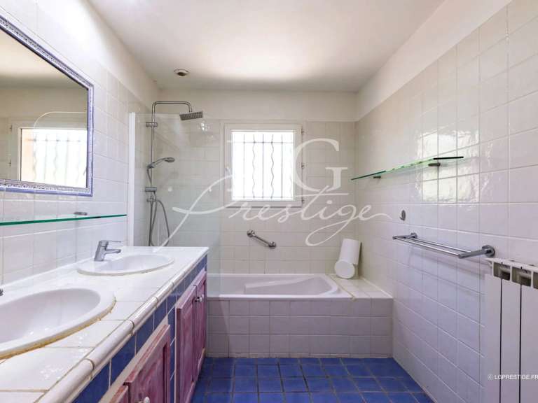 Villa Fayence - 4 bedrooms - 200m²