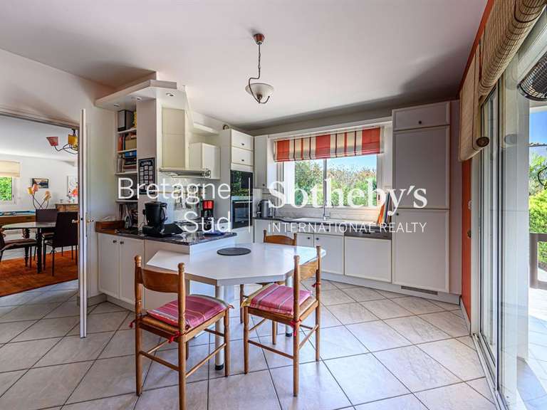Propriété Saint-Marc-sur-Mer - 4 chambres - 208m²