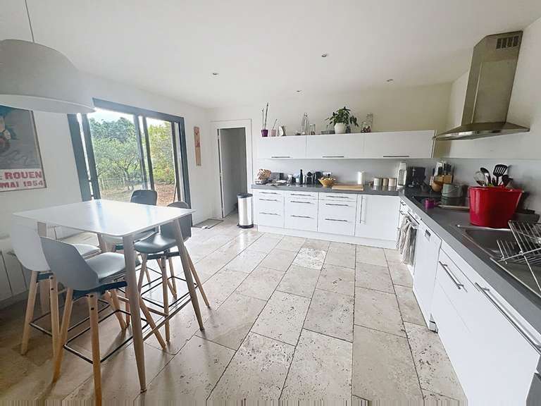 Maison Villeneuve-lès-Avignon - 4 chambres - 139m²