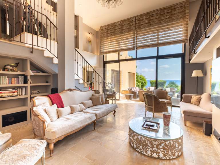 Villa avec Vue sur mer Cap-d-antibes - 6 chambres - 284m²