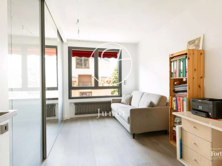 Appartement Paris 16e - 3 chambres - 119m²