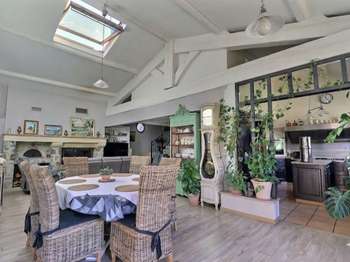 Vente maison 19 pièces