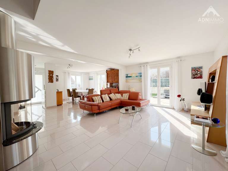 Maison Collonges - 3 chambres - 176m²
