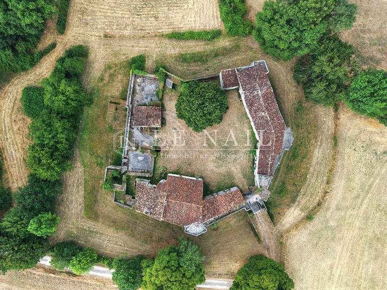 Château Saintes - 6 chambres - 700m²