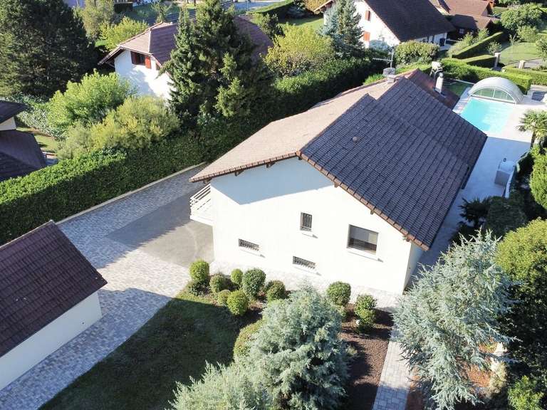 Villa Sergy - 5 chambres - 230m²