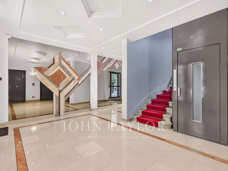 Apartment Paris 16e - 1 bedroom - 77m²