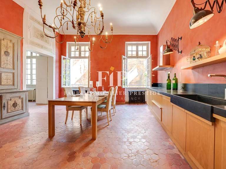 Apartment Aix-en-Provence - 3 bedrooms - 210m²