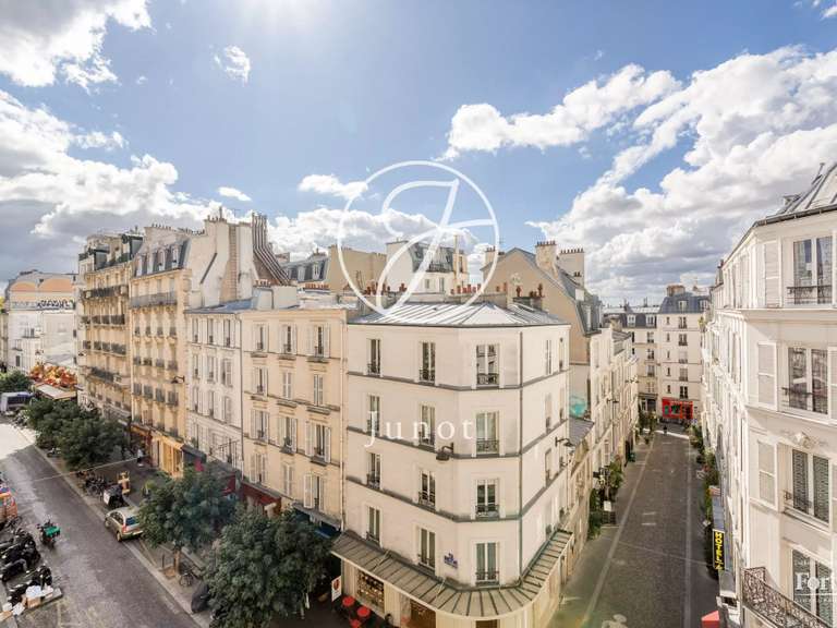 Apartment Paris 18e - 4 bedrooms - 114m²