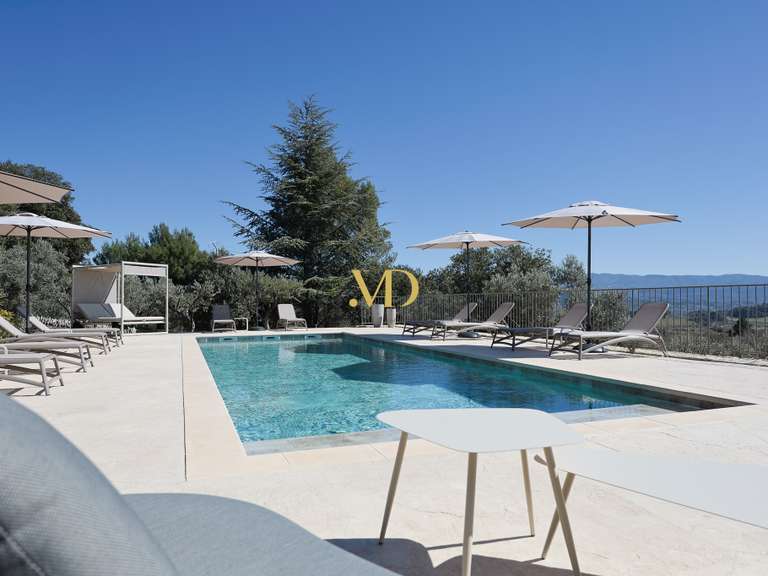 Villa Saint-Saturnin-lès-Apt - 5 bedrooms - 232m²