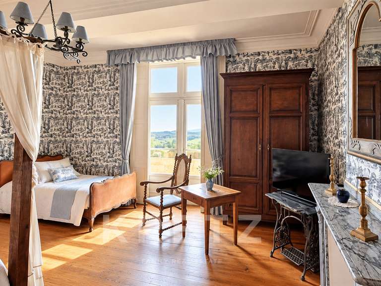 Château Carcassonne - 10 chambres - 600m²