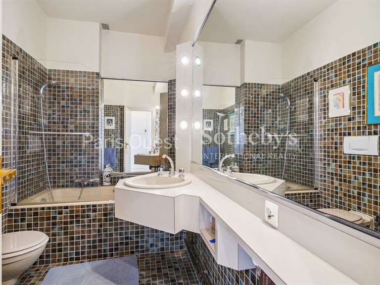 Apartment Neuilly-sur-Seine - 2 bedrooms - 147m²