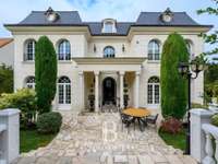 Vente maison 13 pièces
