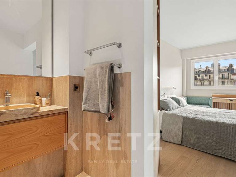 Appartement Paris 7e - 2 chambres - 93m²