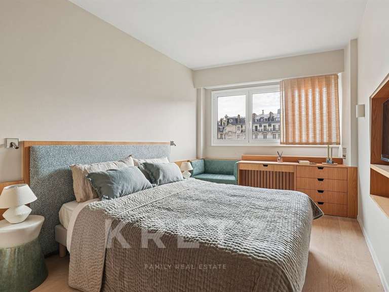 Appartement Paris 7e - 2 chambres - 93m²