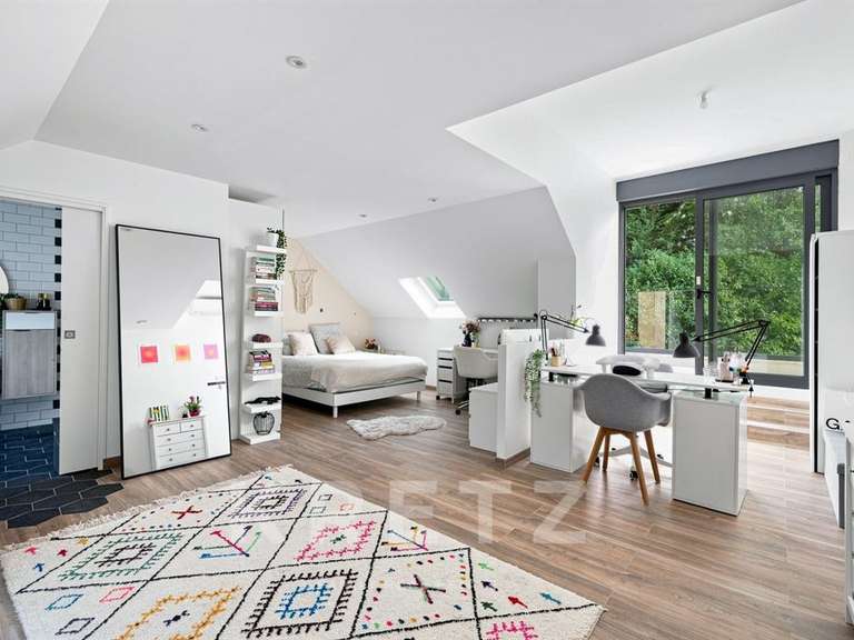House Montfort-l'Amaury - 5 bedrooms - 333m²