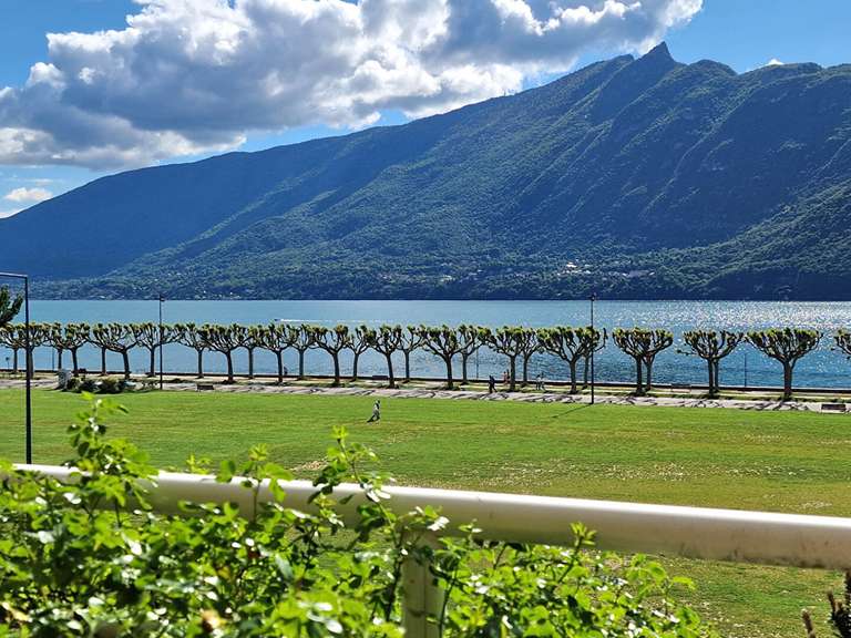 Appartement Aix-les-Bains - 2 chambres - 70m²