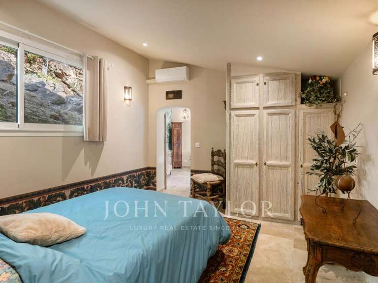 Maison La Colle-sur-Loup - 4 chambres - 208m²