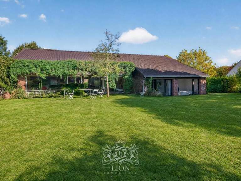 Maison Villeneuve-d'Ascq - 6 chambres - 226m²
