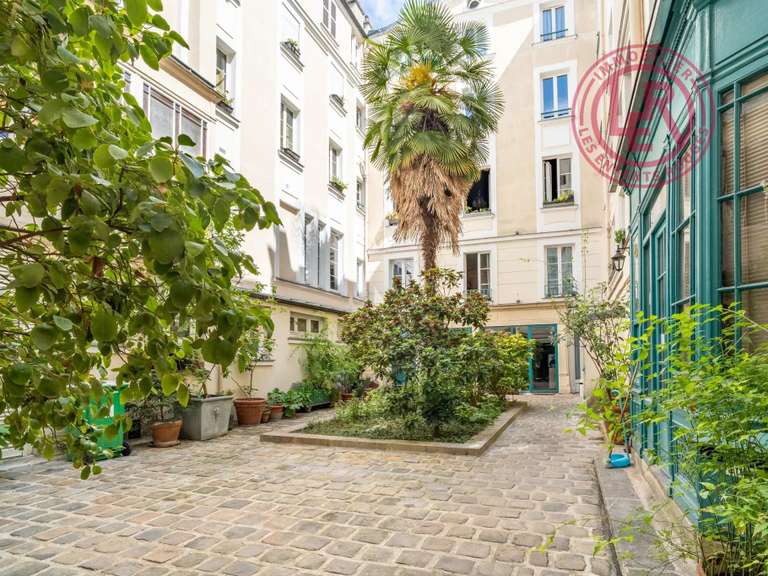 Apartment Paris 10e - 2 bedrooms - 87m²