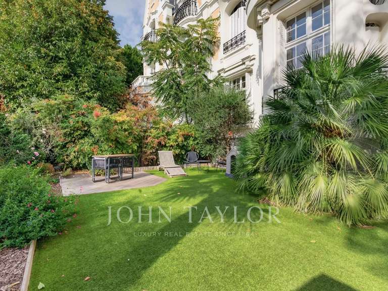 Mansion Paris 16e - 5 bedrooms - 426m²