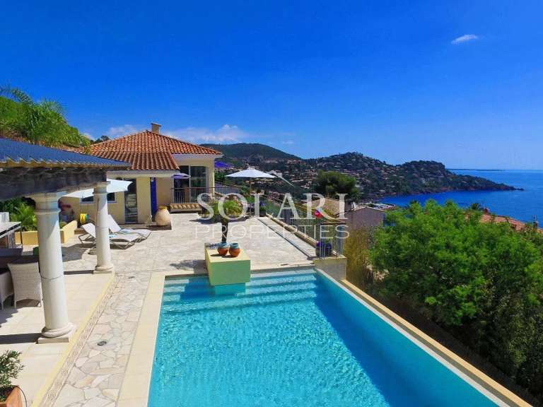 Villa with Sea view Théoule-sur-Mer - 3 bedrooms - 200m²