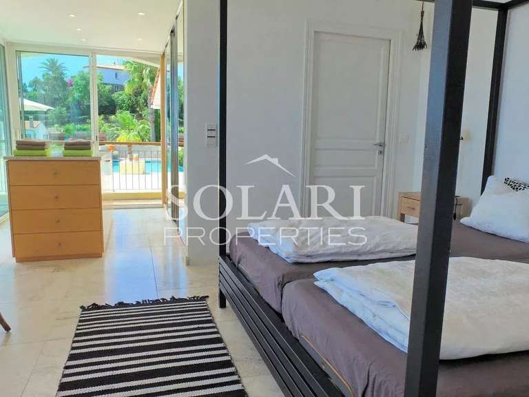 Villa with Sea view Théoule-sur-Mer - 3 bedrooms - 200m²