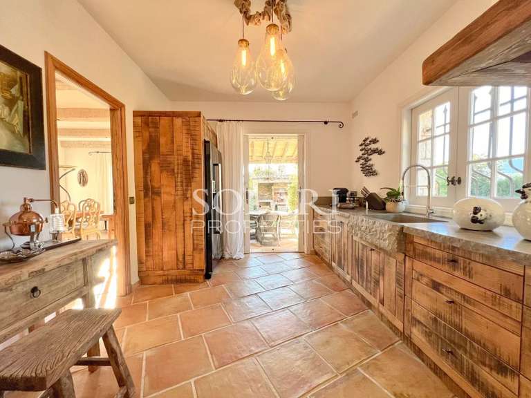 Villa Mandelieu-la-Napoule - 4 bedrooms - 305m²