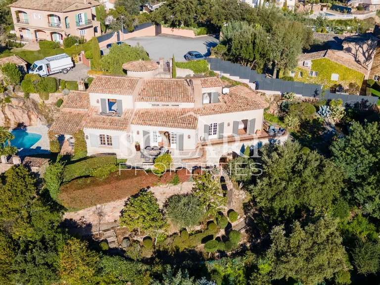 Villa Mandelieu-la-Napoule - 4 bedrooms - 305m²