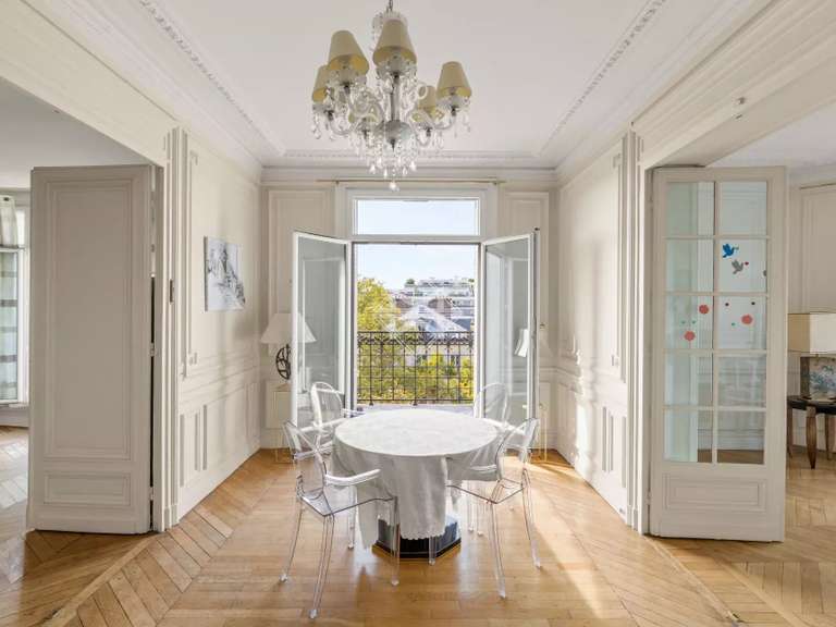 Appartement Paris 7e - 4 chambres - 211m²