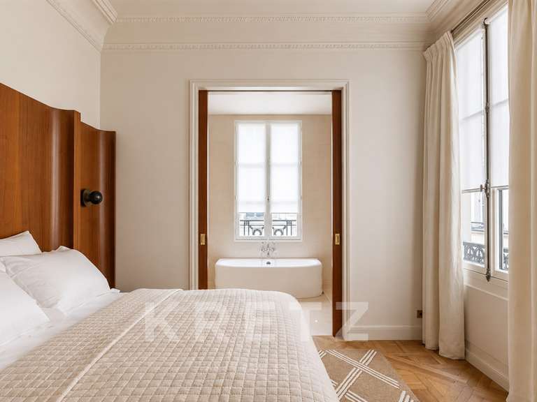 Appartement Paris 6e - 3 chambres - 148m²