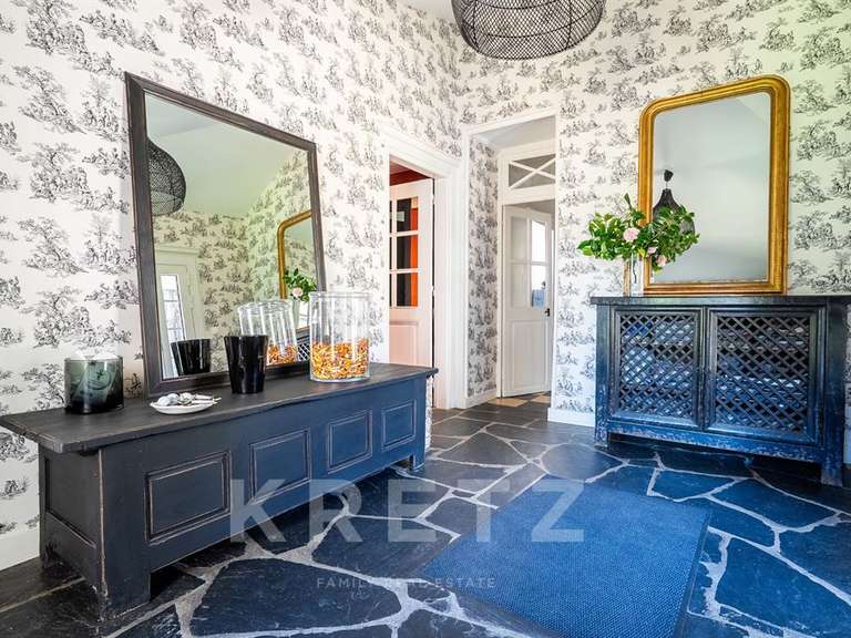 Maison Quéven - 5 chambres - 251m²