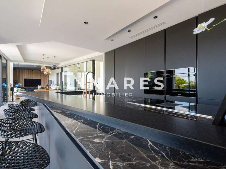 Villa Marseille 11e - 420m²