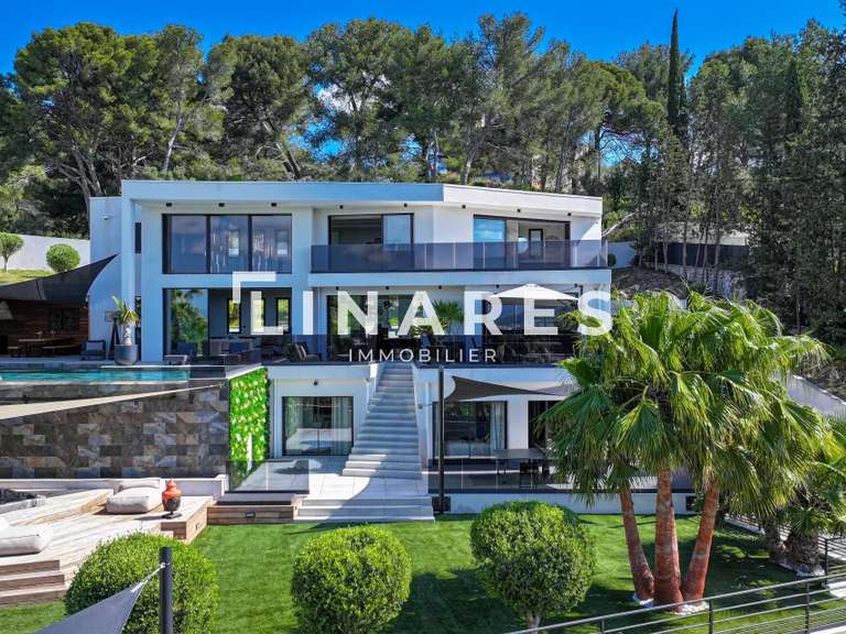 Villa Marseille 11e - 420m²