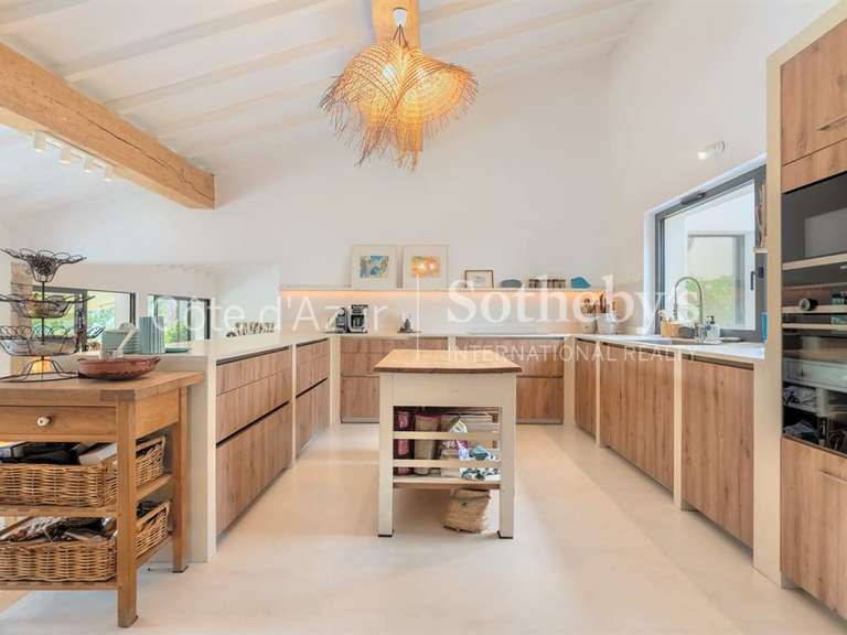 Maison Saint-Paul-en-Forêt - 5 chambres - 200m²