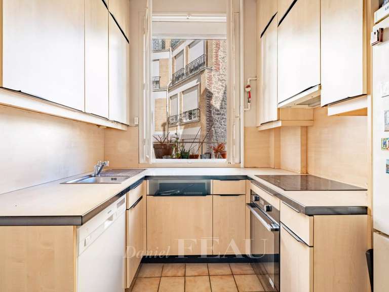 Appartement Paris 16e - 2 chambres - 81m²
