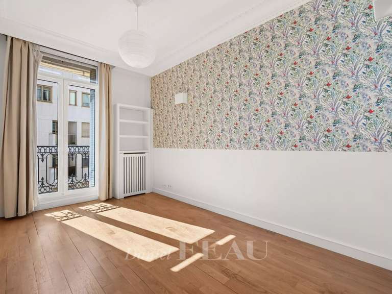 Apartment Paris 7e - 5 bedrooms - 245m²