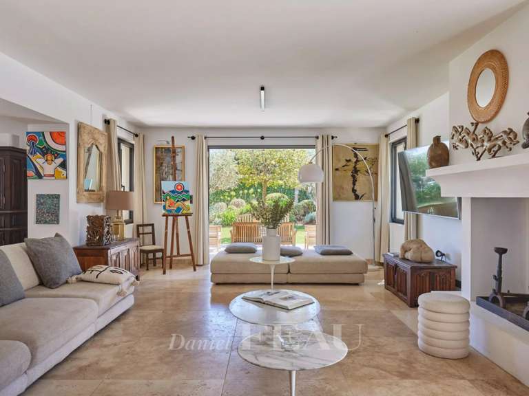 House Eygalières - 4 bedrooms - 252m²