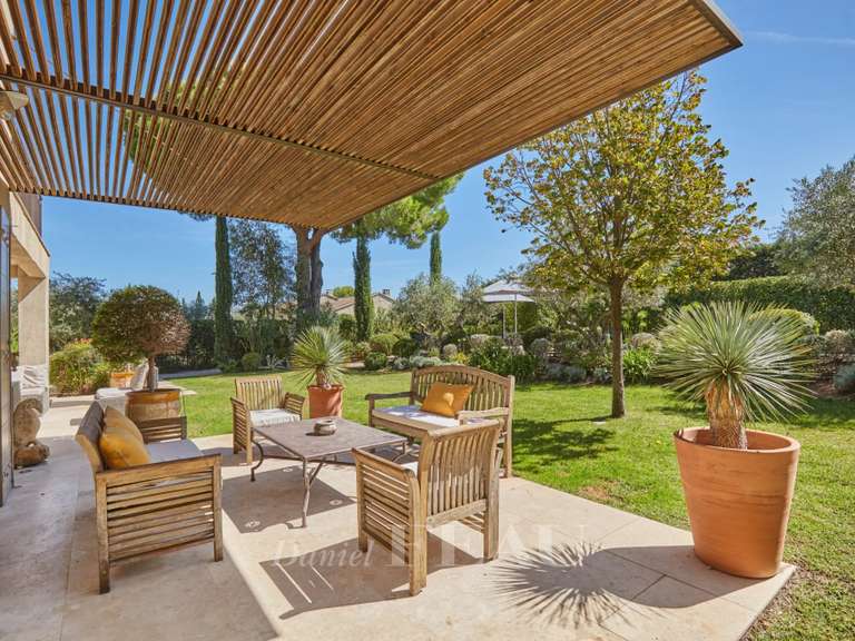 House Eygalières - 4 bedrooms - 252m²