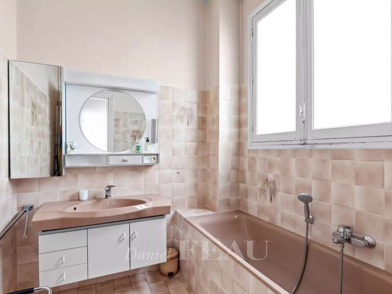 Appartement Paris 8e - 4 chambres - 153m²