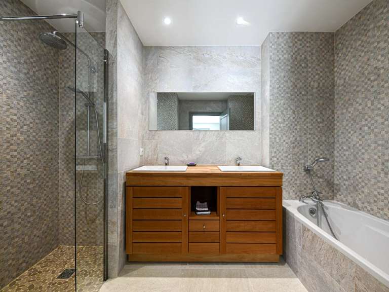 Propriété Uzès - 4 chambres - 223m²