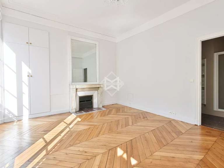 Apartment Paris 9e - 3 bedrooms - 149m²