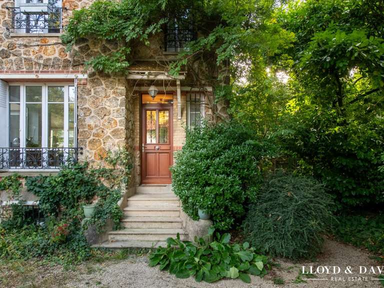 Maison Vaucresson - 5 chambres - 131m²